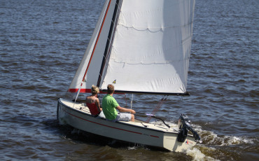 Polyvalk - zeilboot huren in Friesland - Ottenhome Heeg